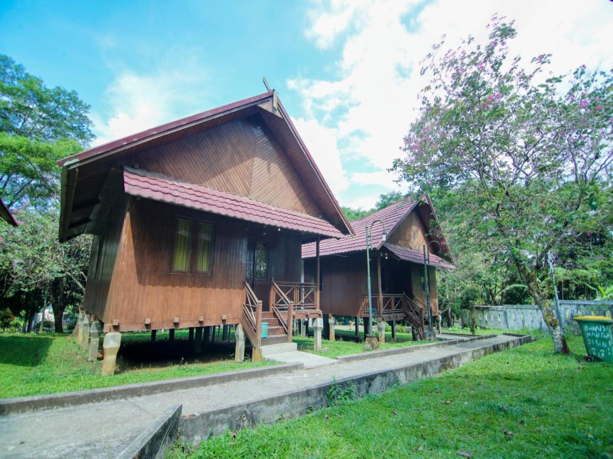Oyo 3475 Villa Ex Mtq Pagaralam Exterior foto